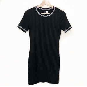 Black ribbed bodycon dress